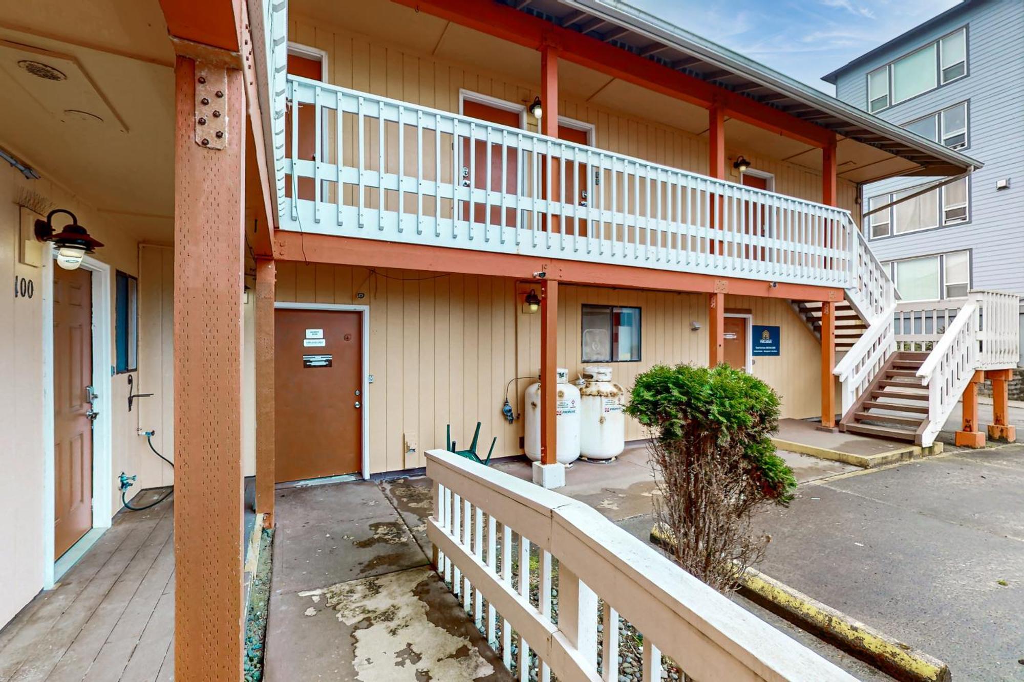 Sea Treasures Inn Rockaway Beach Room photo