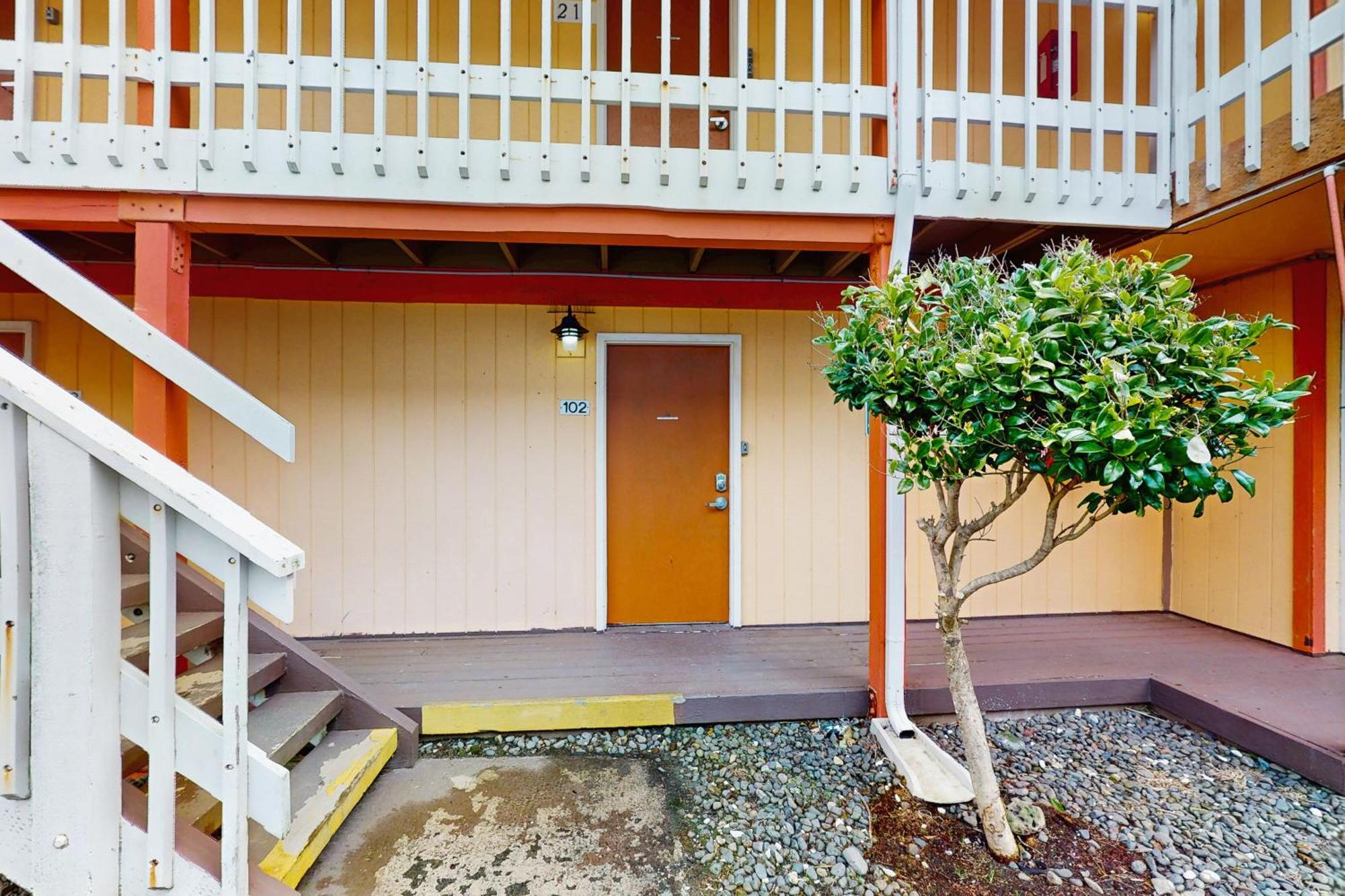 Sea Treasures Inn Rockaway Beach Room photo